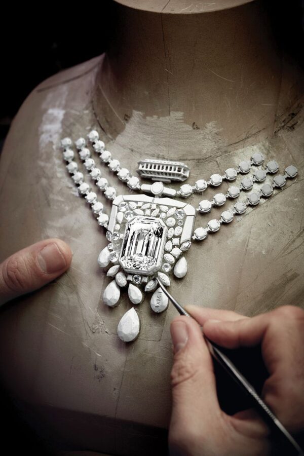 Diploma in Professional Jewelry Design & Making